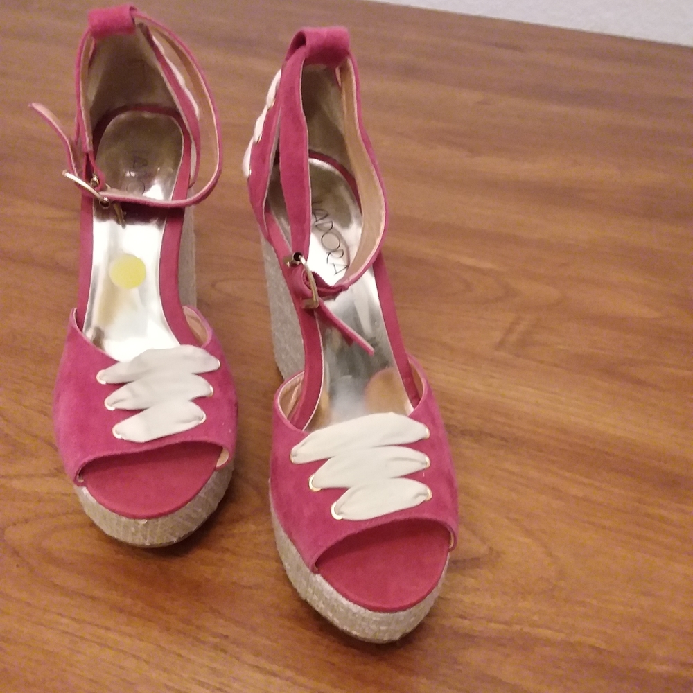 Isadora Sandals  wedge - Picture 6 of 11